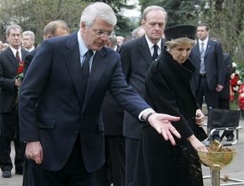 Cựu tổng thống Boris Yeltsin đã được an táng - 7