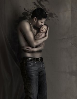 Ảnh tổ ấm nhỏ của “người đàn ông mang bầu” - 1