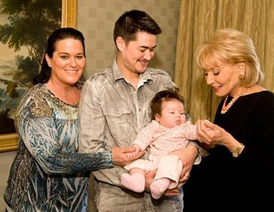 Ảnh tổ ấm nhỏ của “người đàn ông mang bầu” - 3