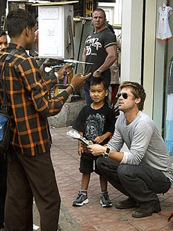 Madonna phỉ báng Brad Pitt và Angelina Jolie - 3 Madonna phỉ báng Brad Pitt và Angelina Jolie - 3