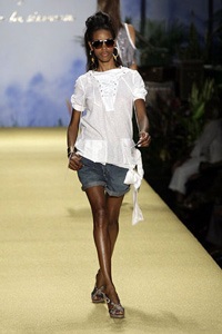 Baby Phat: Những cô gái mang phong cách sexy - 1