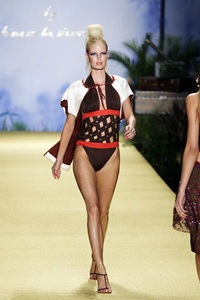 Baby Phat: Những cô gái mang phong cách sexy - 15