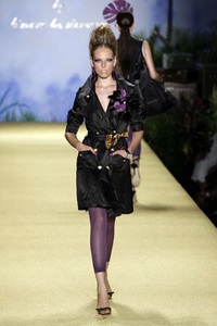 Baby Phat: Những cô gái mang phong cách sexy - 19