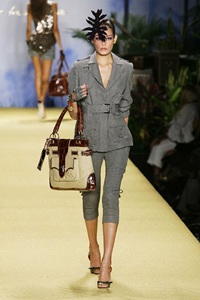 Baby Phat: Những cô gái mang phong cách sexy - 22