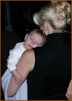 10 em bé nổi tiếng nhất hành tinh - 8