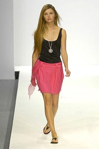 Ben de Lisi mang vẻ đẹp quyến rũ đến cho bạn - 23