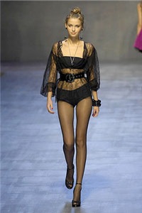 Blugirl: Vẻ đẹp đa phong cách - 17