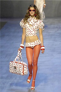 Blugirl: Vẻ đẹp đa phong cách - 2