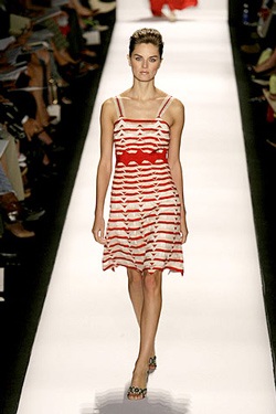 Phong cách thanh lịch của Carolina Herrera - 5 Phong cách thanh lịch của Carolina Herrera - 5