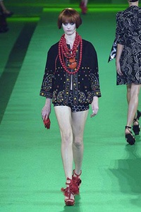 Christian Lacroix: Những con manơkanh xinh đẹp - 4 Christian Lacroix: Những con manơkanh xinh đẹp - 4