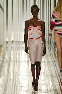 Tươi trẻ phong cách Custo Barcelona - 7