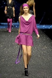 D&G: Nét phá cách gợi cảm - 16