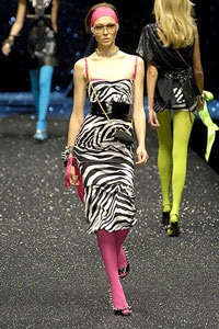 D&G: Nét phá cách gợi cảm - 19