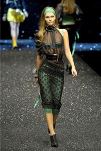 D&G: Nét phá cách gợi cảm - 23