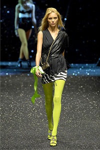 D&G: Nét phá cách gợi cảm - 24