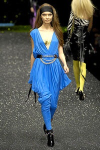 D&G: Nét phá cách gợi cảm - 5