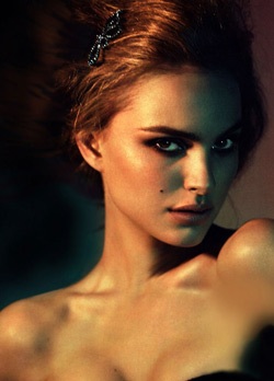 Những ngôi sao “đắt hàng” nhất trên internet - 4