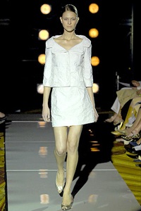 Douglas Hannant: Dịu dàng - 10