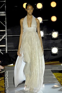 Douglas Hannant: Dịu dàng - 15