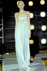 Douglas Hannant: Dịu dàng - 16