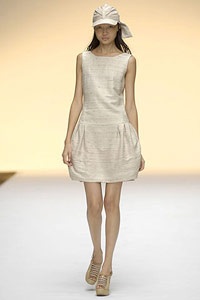 Emma Cook: Một vẻ đẹp nữ tính - 14