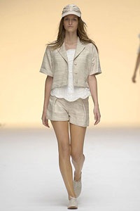 Emma Cook: Một vẻ đẹp nữ tính - 16