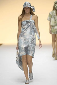 Emma Cook: Một vẻ đẹp nữ tính - 21