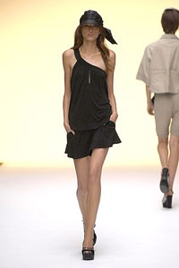 Emma Cook: Một vẻ đẹp nữ tính - 3