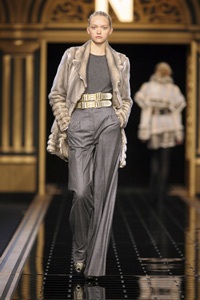 Hãy để trang phục "nói" lên điều bạn muốn! - 4