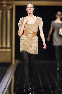 Hãy để trang phục "nói" lên điều bạn muốn! - 8