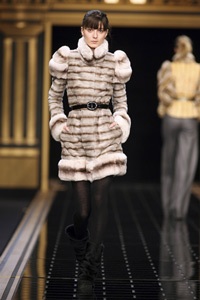 Hãy để trang phục "nói" lên điều bạn muốn! - 9