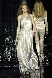 Nét quyến rũ đặc trưng của Julien Macdonald - 12