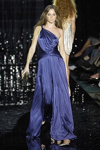 Nét quyến rũ đặc trưng của Julien Macdonald - 22