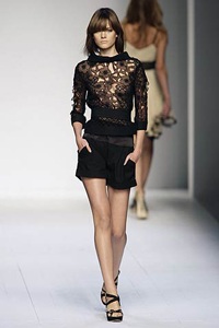 La Perla: Vẻ đẹp dịu dàng và bay bổng - 11