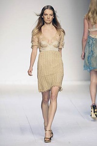 La Perla: Vẻ đẹp dịu dàng và bay bổng - 19