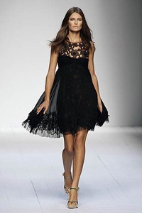 La Perla: Vẻ đẹp dịu dàng và bay bổng - 8