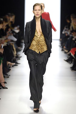 Những cô nàng lạnh lùng đầy bí hiểm - 15