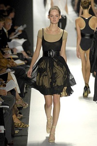 Micheal Kors: Sức hút mang phong cách sexy - 13