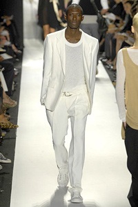 Micheal Kors: Sức hút mang phong cách sexy - 16