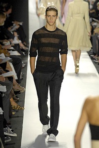 Micheal Kors: Sức hút mang phong cách sexy - 19