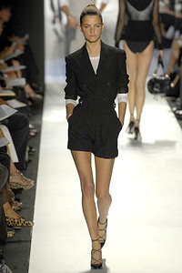 Micheal Kors: Sức hút mang phong cách sexy - 18