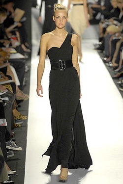 Micheal Kors: Sức hút mang phong cách sexy - 20