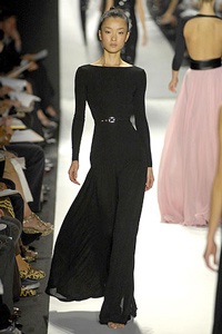 Micheal Kors: Sức hút mang phong cách sexy - 21