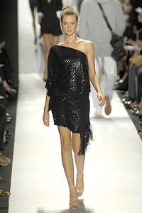 Micheal Kors: Sức hút mang phong cách sexy - 24