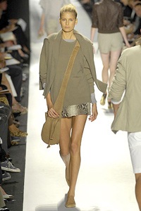 Micheal Kors: Sức hút mang phong cách sexy - 28