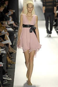 Micheal Kors: Sức hút mang phong cách sexy - 42