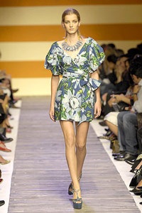 Moschino Cheap & Chic: Quyến rũ tuổi 20 - 10