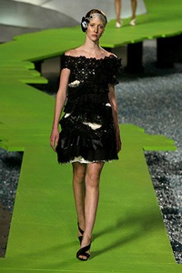 Marc Jacobs: Sự "biến hoá" của trang phục - 19