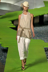 Marc Jacobs: Sự "biến hoá" của trang phục - 4