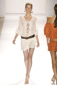 Nicole Miller: Đẹp rạng ngời mà không chói loá - 3